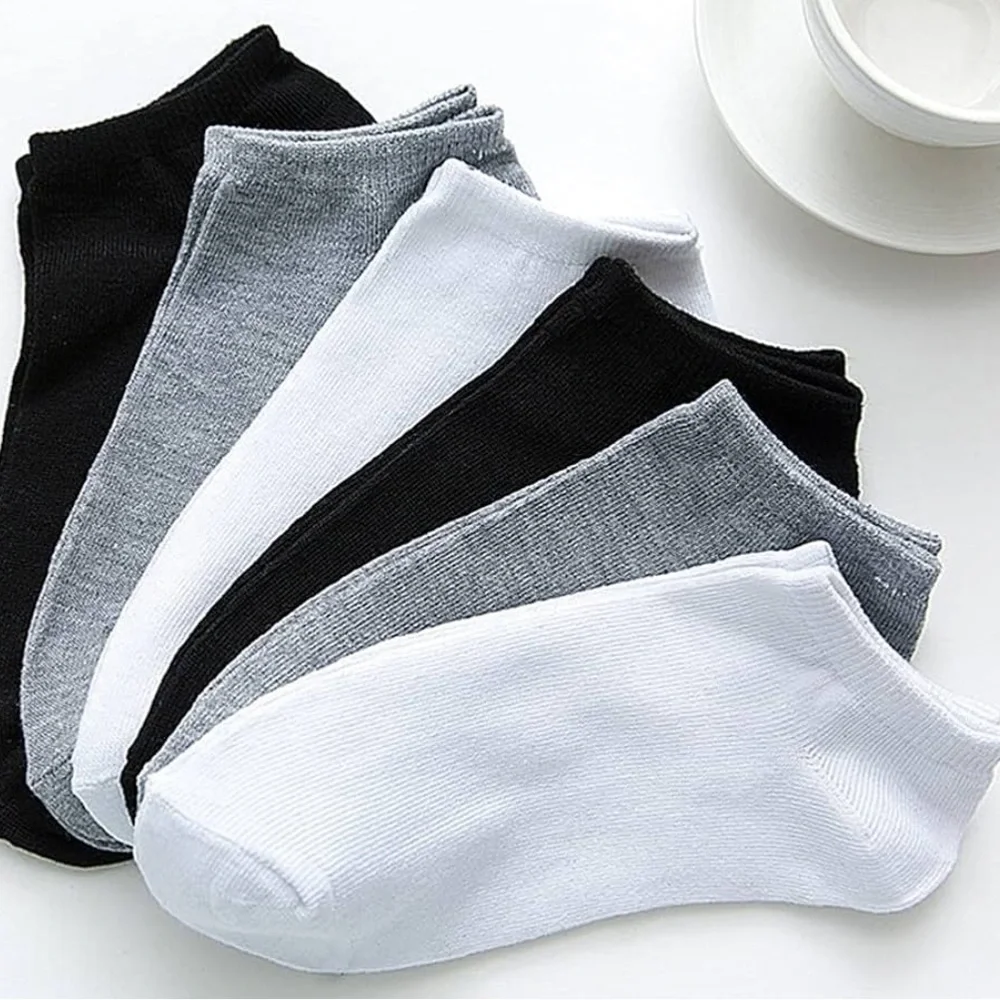 12 pairs of low-cut socks, white, black, and gray